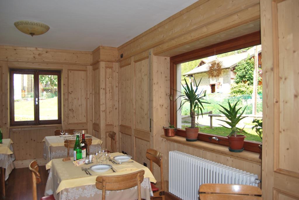 Hotel Cristallo Macugnaga Bagian luar foto